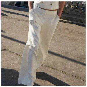 Zara High Waisted Straight Cut Pants, Ecru, size Med. EUC!